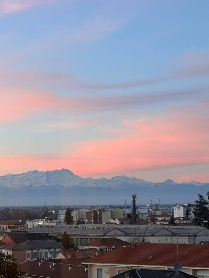 Bed and Breakfast Vicino a tutto Vercelli Esterno foto